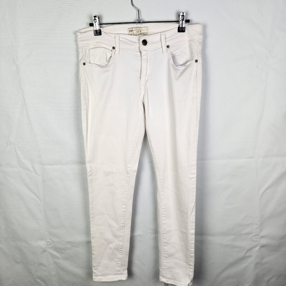 Free People Off White Skinny Jeans SIZE 28 Basic Classic Minimalist Beachy Clean